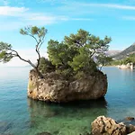 Holiday home Zoran By Interhome Makarska