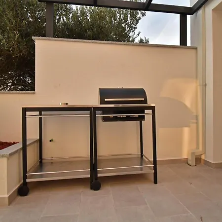 Zoran By Interhome * Makarska