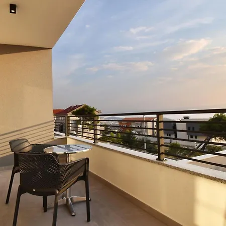 Zoran By Interhome Hébergement de vacances Makarska